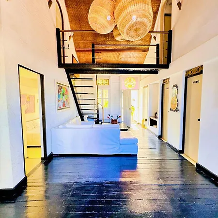 Auaecoco Hotel